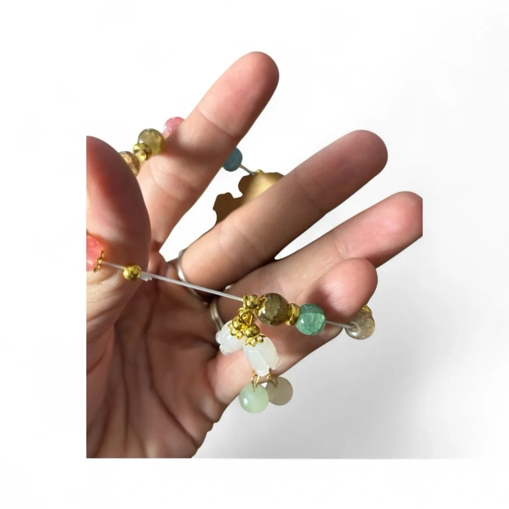 Women boho Elegant Multicolor Beaded Bracelet with dangle beads